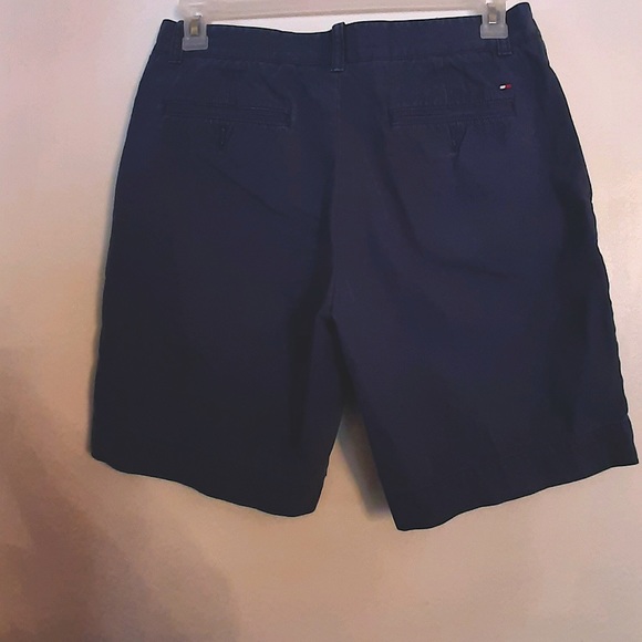 Tommy Hilfiger shorts in dark blue - Picture 2 of 4
